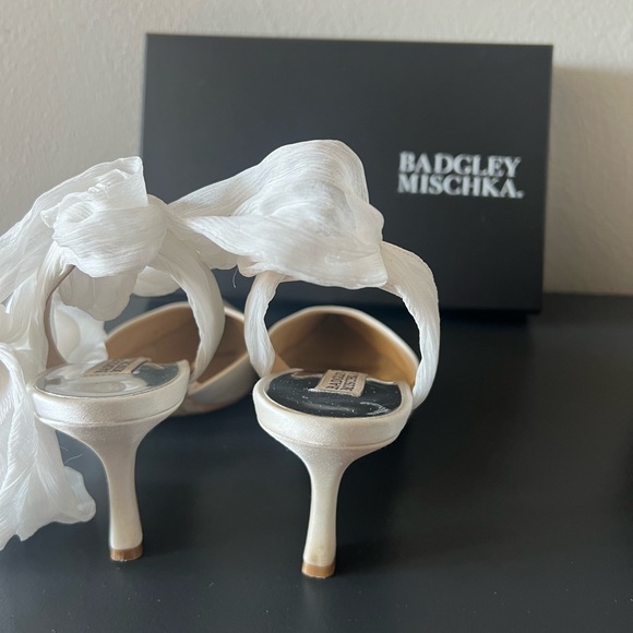 Badgley Mischka Blaze Wedding Heels - Picture 6 of 8